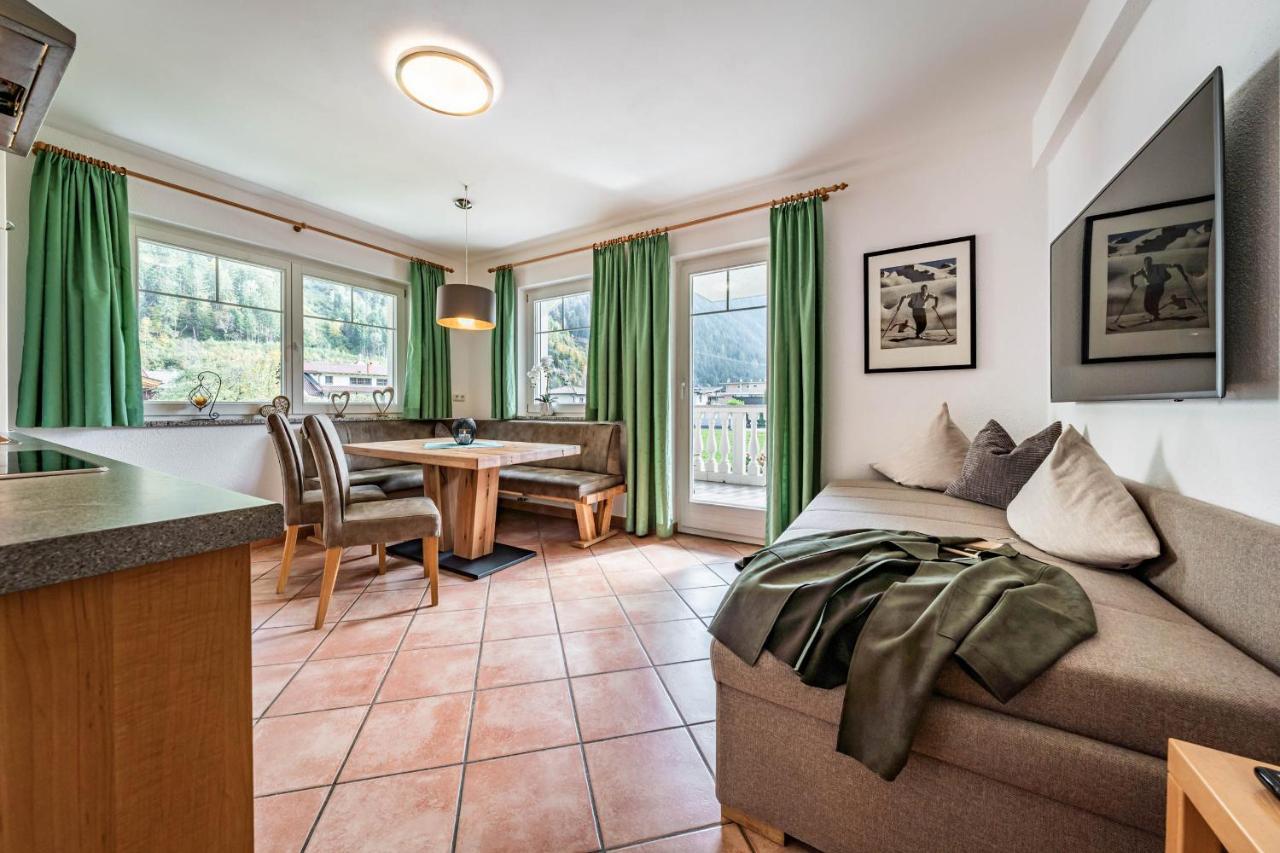 Gaestehaus Wiesengrund & Apart Sporer Mayrhofen Ngoại thất bức ảnh
